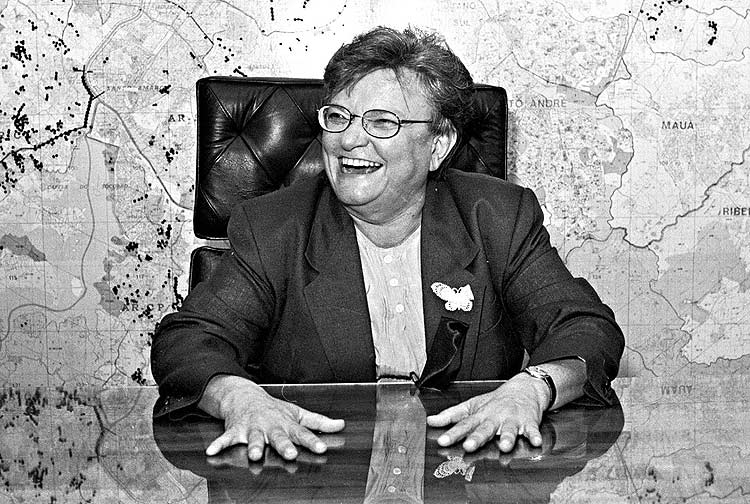 A deputada federal e candidata Luiza Erundina quando prefeita de So Paulo, pelo PT, na dcada de 1990