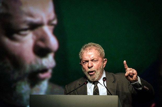 O ex-presidente Luiz Inácio Lula da Silva em congresso no Rio de Janeiro