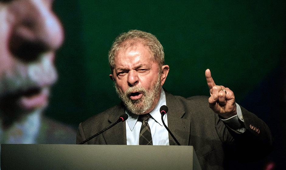 Lula fala durante reunio sindical nesta tera (4)