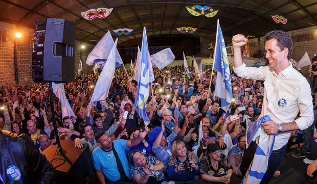 Prefeito eleito em Santo André, Paulo Serra (PSDB) comemora resultado após segundo turno