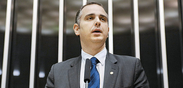 O deputado federal Rodrigo Pacheco (PMDB-MG), cotado para o Ministrio da Justia