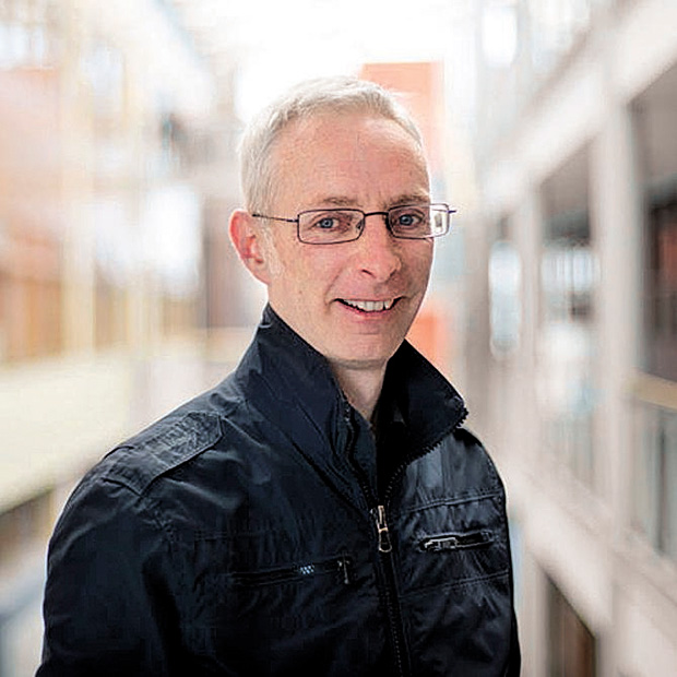 Iain McMenamin, autor de estudo sobre doaes a polticos