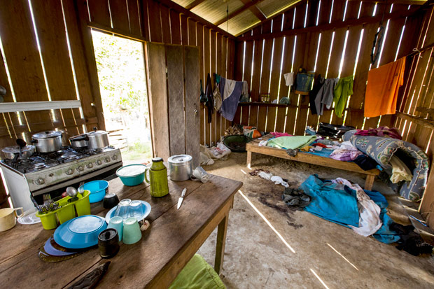Casa de uma das vítimas da chacina que matou nove pessoas no interior do Mato Grosso