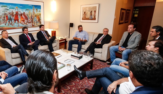 Michel Temer em jantar com Rodrigo Maia e deputados na residncia oficial da Cmara