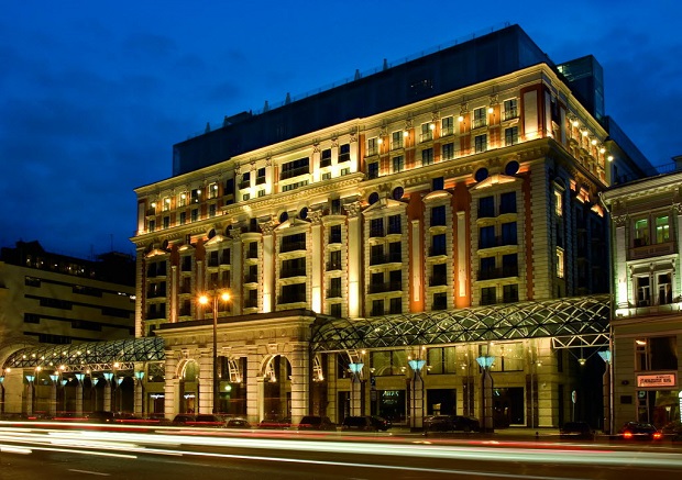 A fachada do hotel Ritz-Carlton, em Moscou, onde Michel temer se hospedar 