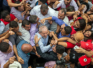 Lula durante visita à cidade de Cruz das Almas – Marlene Bergamo/Folhapress Lula durante visita à cidade de Cruz das Almas – Marlene Bergamo/Folhapress