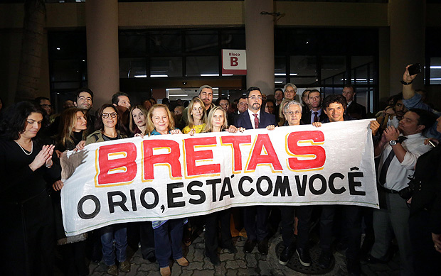  Artistas e juzes participam de ato de desagravo ao juiz Marcelo Bretas, na Justia Federal, no Centro do Rio de Janeiro. Foto: Mrcio Alves / Agncia O Globo