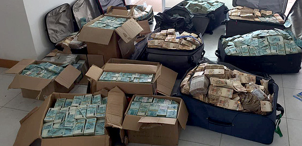 La Polica Federal encontr valijas con dinero en efectivo en un departamento que supuestamente pertenece al ex ministro de Temer, Geddel Vieira Lima