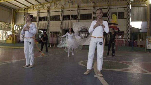 Alguns mestres de capoeira acusam capoeiristas evanglicos de apagar a raiz africana dessa arte brasileira