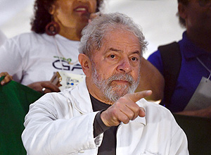 Lula Criticizes both the Referee and the National Soccer Team during his First World Cup as an Analyst on the Radio