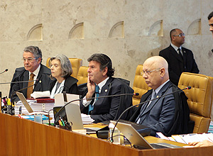 Los reajustes salariales pueden acarrear un gasto extra a Brasil de US$ 11.200 millones en 2019