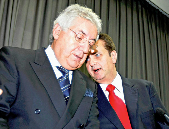 O vice-governador Guilherme Afif (à esq.)deixou o PSDB rumo ao PSD, recém-criado pelo prefeito Gilberto Kassab.