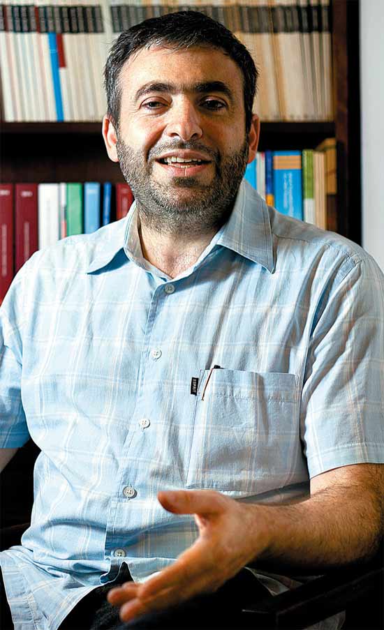 O professor de filosofia da Unicamp Marcos Nobre, que lança o livro "Imobilismo em Movimento", sobre história política no país