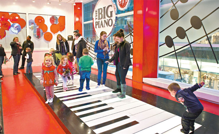 Piano gigante da loja FAO Schwarz, em Nova York, que ficou famoso por aparecer no filme 'Quero Ser Grande'