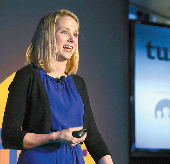 Marissa Mayer, executiva-chefe do Yahoo!, no anncio da compra do Tumblr