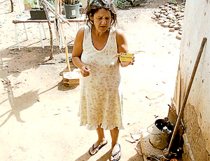 Lúcia Fideles, agricultora de Quixadá, Ceará, acreditou no boato de um bônus<br> do Bolsa Família relativo ao Dia das Mães