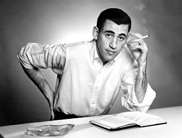 J.D. Salinger posa em 20 de novembro de 1952, para divulgao de seu livro “'O Apanhador noCampo de Centeio”