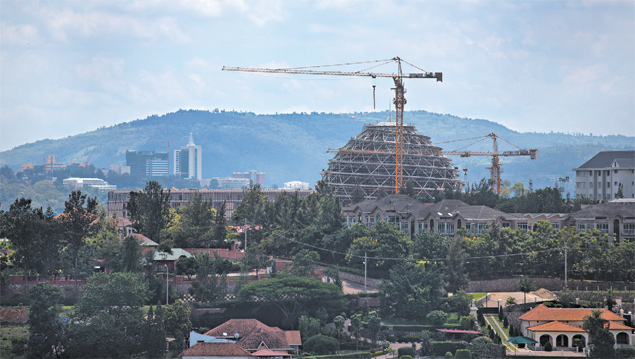 Centro cvico em construo em Kigali, Ruanda; venda de ttulos trouxe capital para expandir infraestrutura de pases africanos