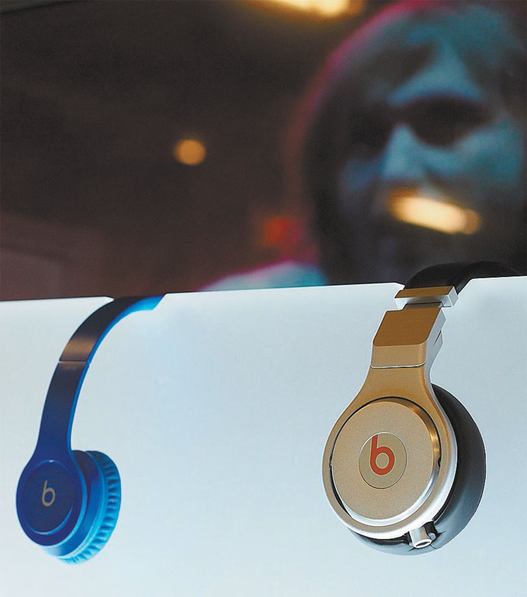 Fones de ouvido da Beats, companhia comprada pela Apple por US$ 3 bilhes em maio