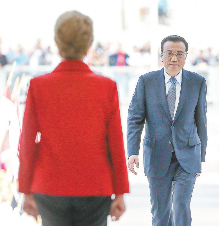 O primeiro-ministro chins, Li Keqiang,  recebido por Dilma no Palcio do Planalto