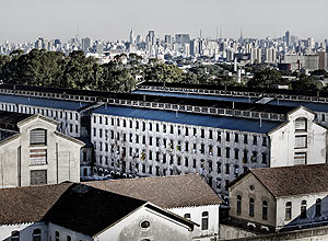 Vista externa da Penitenciaria Feminina do Estado, localizada na zona norte da capital paulista
