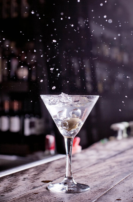 O famoso dry martíni servido pelo bar Dry, localizado nos Jardins, em Sao Paulo, está de volta