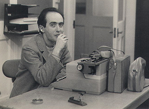 Vladimir Herzog trabalhando em uma redao em 1966