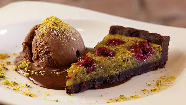 O Pimenta Fantasma servirá no jantar a torta de pistache com cerejas húngaras e sorvete de chocolate