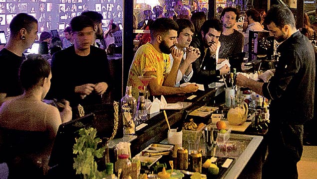 Ambiente do ambiente "descolado-chique" Absolut Inn (foto), novo bar e boate da capital paulista