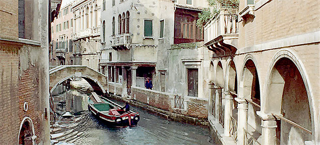 Os canais de Veneza so cenrio para o longa estrelado por Julie Christie e Donald Sutherland