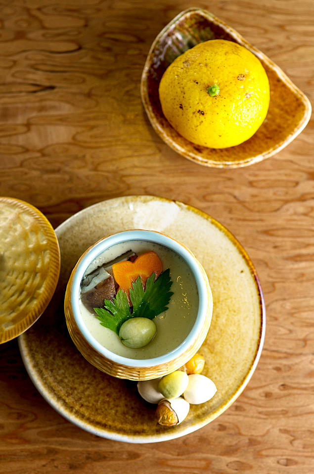 Recommended for winter days, chawanmushi is one of the attractions at the Aizom