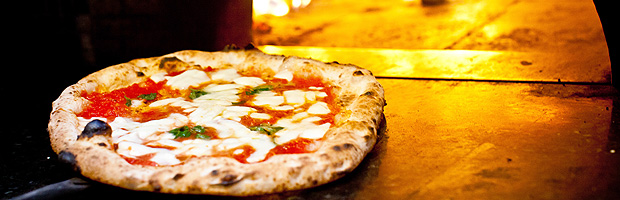 Pizza napolitana com certificado de origem, da Pizzaria Leggera na Pompeia