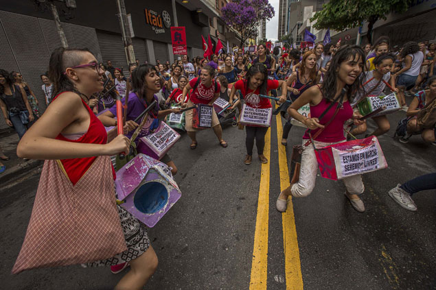Mulheres protestam na av. Paulista no ltimo dia 8 