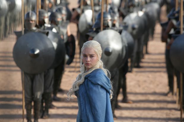 Emilia Clarke como Daenerys Targaryen, em "Game of Thrones"