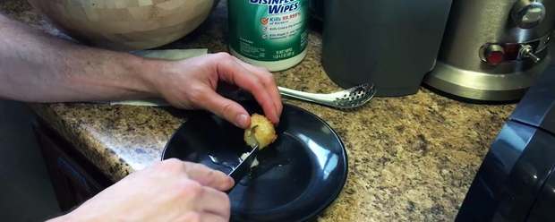 Foto via usu�rio do Youtube Jonathan Marcus, que postou um v�deo fritando �gua