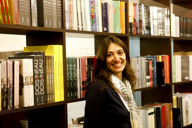 Florencia Ferrari, scia da Ubu Editora