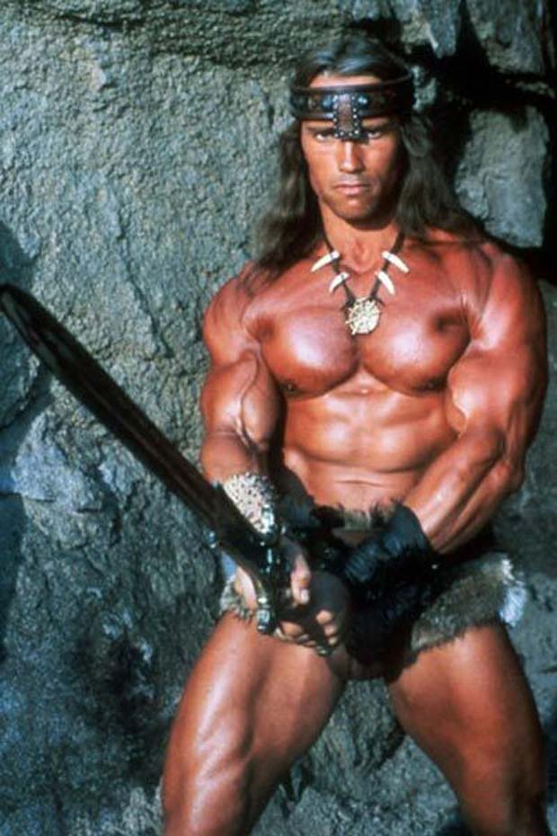 O ator Arnold Schwarzenegger em cena do filme "Conan, o Brbaro" (1982)