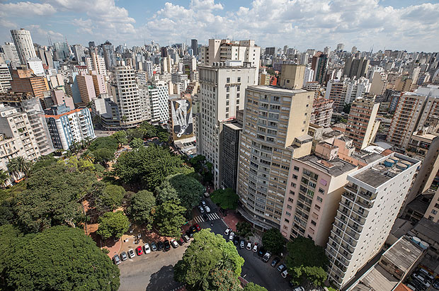 Sao Paulo, SP, BRASIL, 04-04-2017: ***Esp Revita Sao Paulo***Especial Largo do Arouche. Vista do Largo do Arouche no centro de Sao Paulo que sera revitalizado em projeto da Prefeitura com parceiros internacionais (Foto: Eduardo Knapp/Folhapress, Revista Sao Paulo).