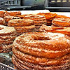 Aps Nova York, mistura de donut com croissant vira febre em docerias de Los Angeles