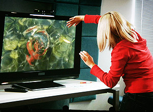 Demonstrao de cmera do Xbox 360, que permite ao jogador interagir sem o uso de controles