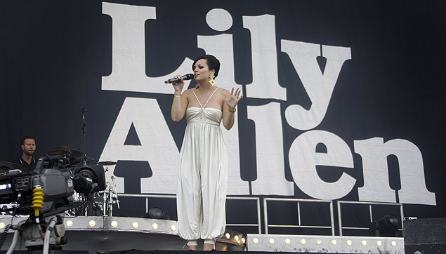 A cantora Lily Allen, que disse ter escrito dez canes para o musical baseado no "Dirio de Bridget Jones"