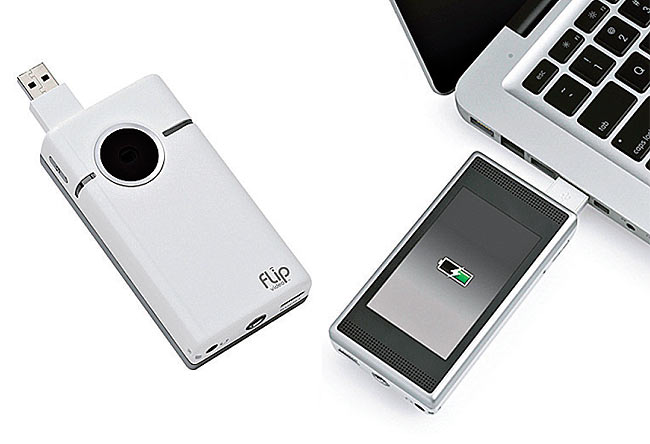 Câmera Flip, da Pure Digital, que desencadeou em 2007 a moda das filmadoras de bolso