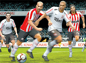 Disputa entre jogadores de Corinthians e Estudiantes de La Plata em nova verso do game Pro Evolution Soccer