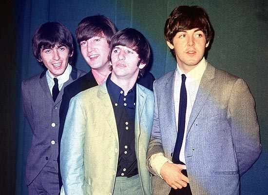 George Harrison, John Lennon, Ringo Starr e Paul McCartney (esq. p/ dir.)são inspiração do All You Need is Love