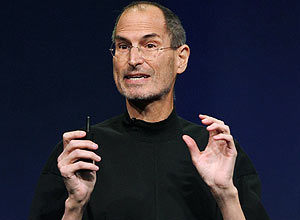 Steve Jobs, executivo-chefe da Apple, na apresentação do iPad 2, em março deste ano, em San Francisco (Beck Diefenbach - 2.mar.11/Reuters)