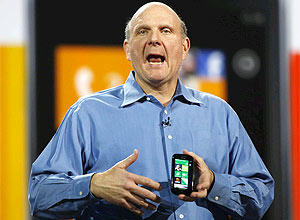 Steve Ballmer, executivo-chefe da Microsoft; Hotmail, servio de e-mail da empresa, ficou fora do ar por cerca de duas horas
