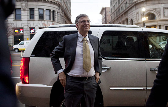 Bill Gates chega a tribunal em Salt Lake City para testemunhar em processo da Novell contra a Microsoft