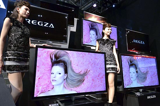 O televisor Toshiba Regza 55X3, com tela de 55", exibe imagens em 3D sem exigir o uso de culos especiais