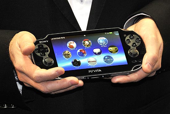 PlayStation Vita, console portátil da Sony; vendas chegaram a 1,2 milhão, diz empresa
