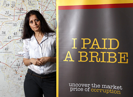 Swati Ramanathan, cofundora do site "I Paid a Bribe", em seu escritrio em Bangalore (ndia)